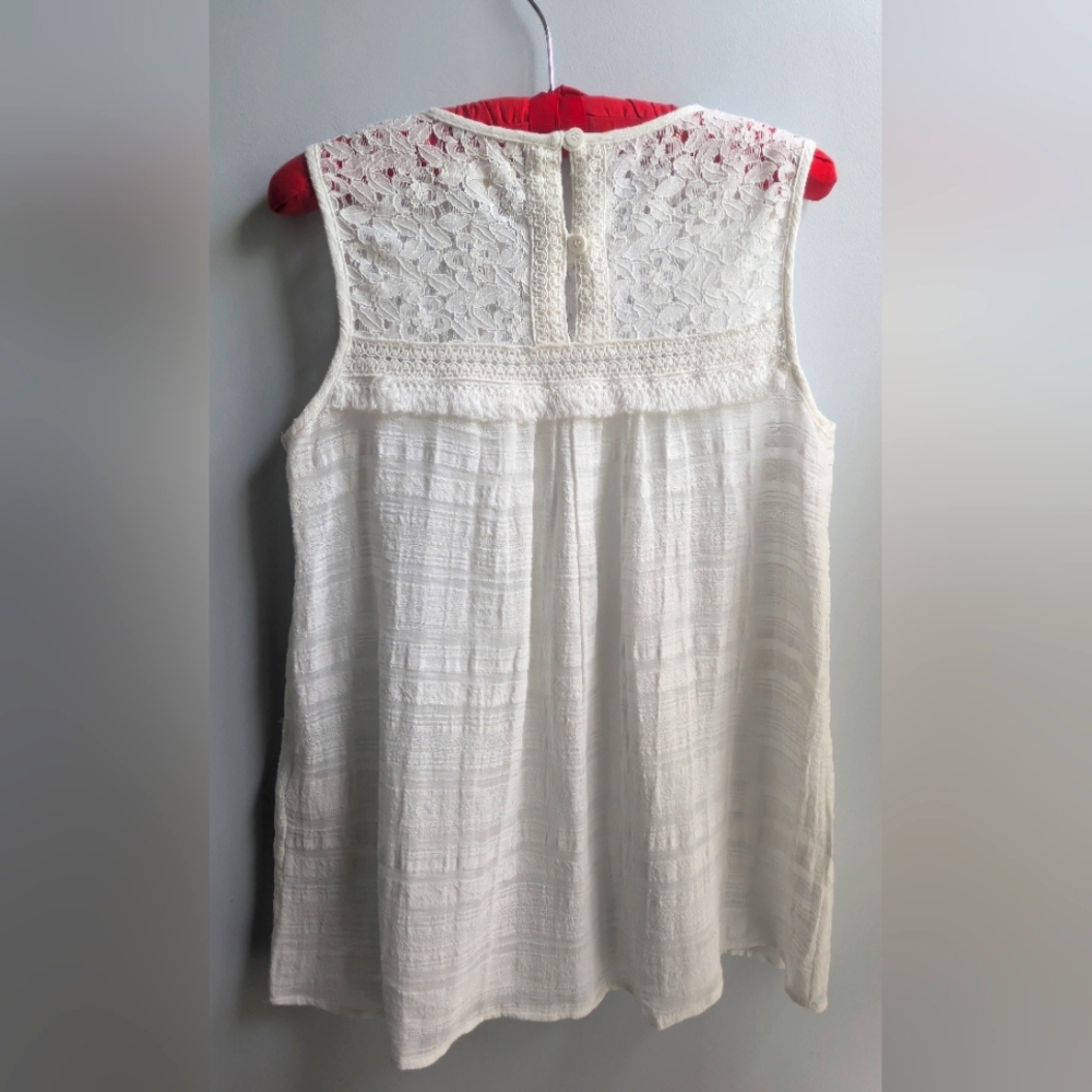NWOT.....Max Studio White Cotton Sleeveless Lace Top Size Small - Picture 5 of 9